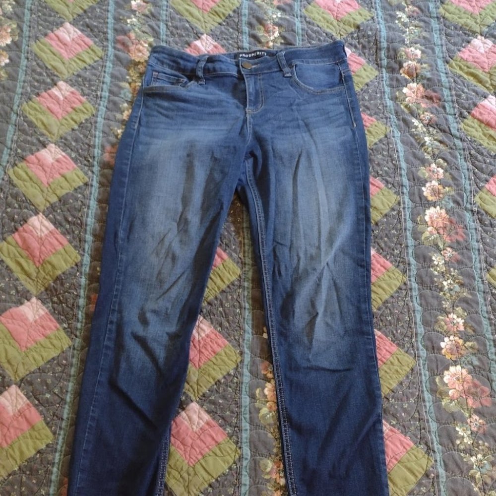 Stretchy, skinny jeans